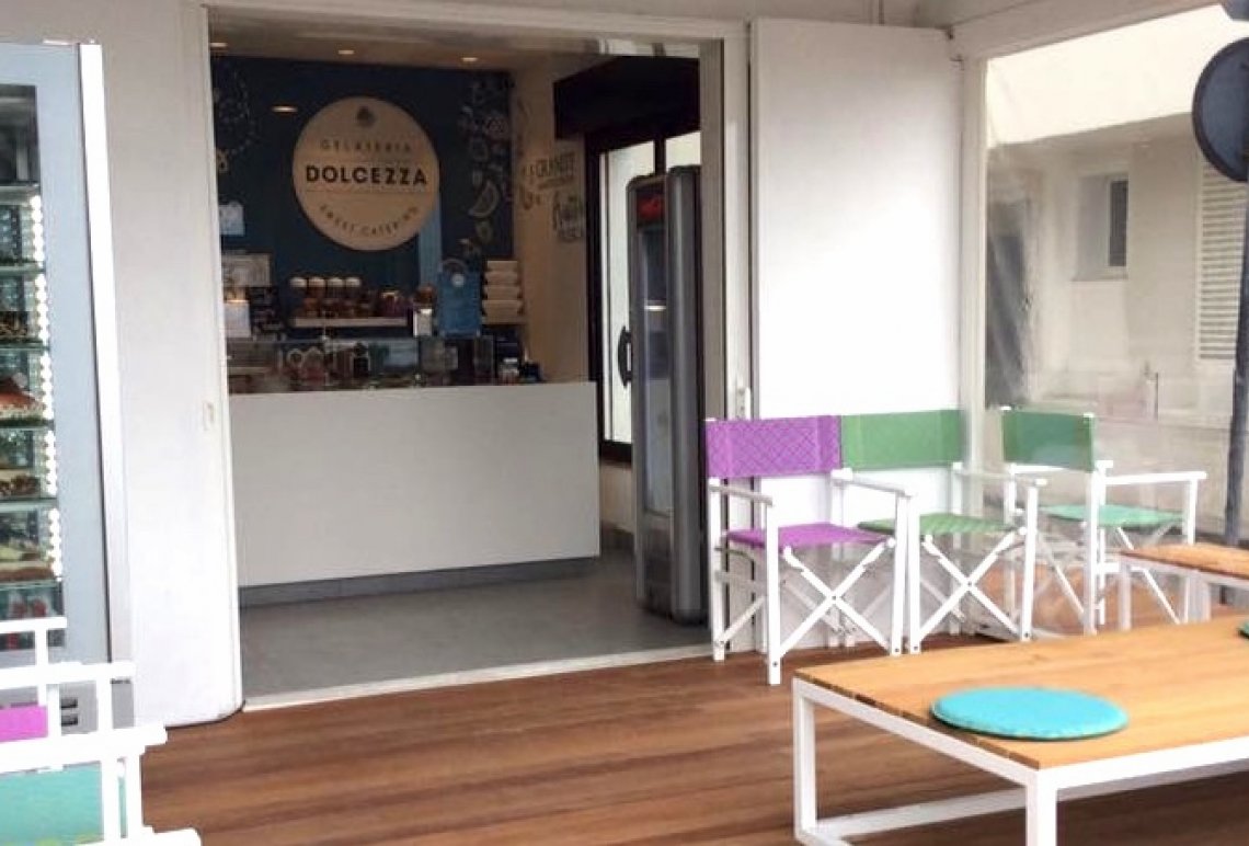 SABATO 16/12 DA GELATERIA DOLCEZZA! SABATO 16/12 DA GELATERIA DOLCEZZA!