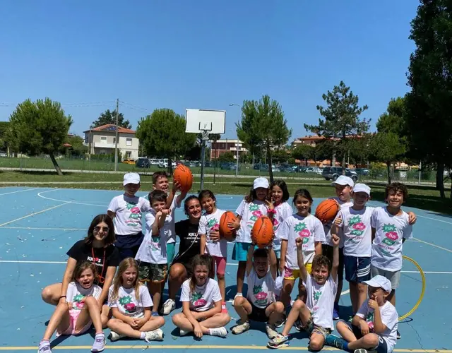 SPONGLISH SUMMER CAMP 2025 SPONGLISH SUMMER CAMP 2025